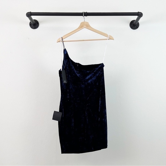 NWT Lulu’s Forever Thriving Navy Blue Velvet One-Shoulder Bodycon Dress - Picture 8 of 9